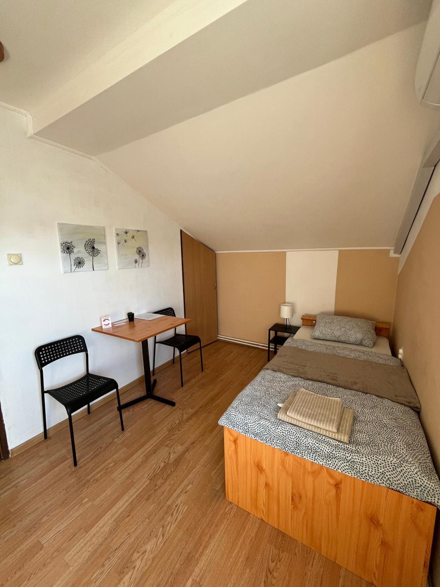 Sobe Zoka Lägenhet Subotica Exteriör bild