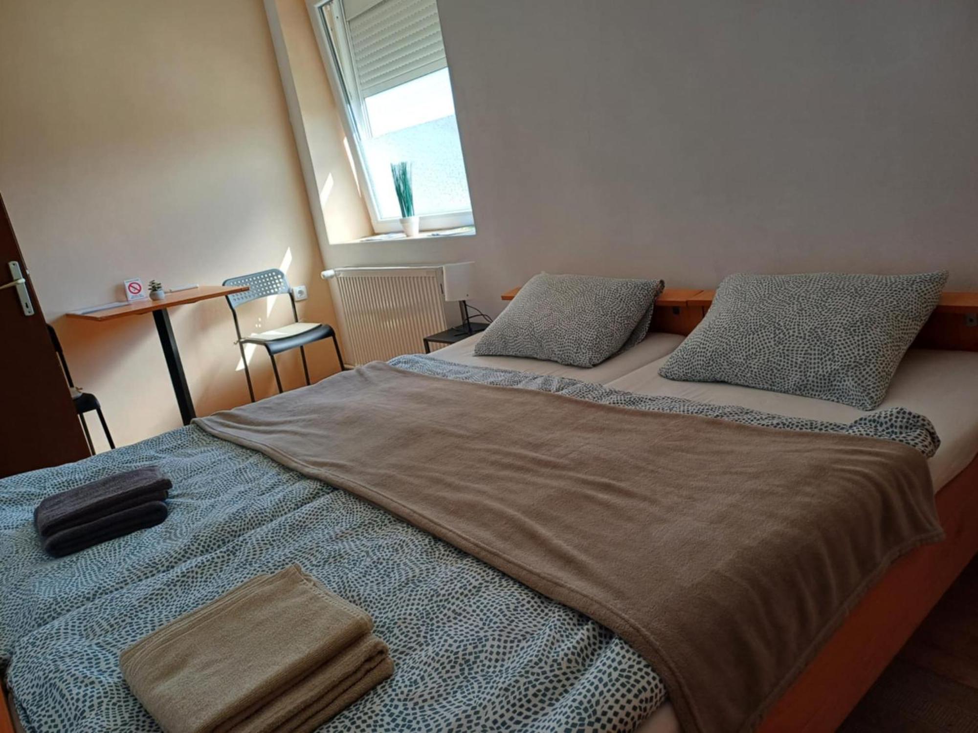 Sobe Zoka Lägenhet Subotica Exteriör bild